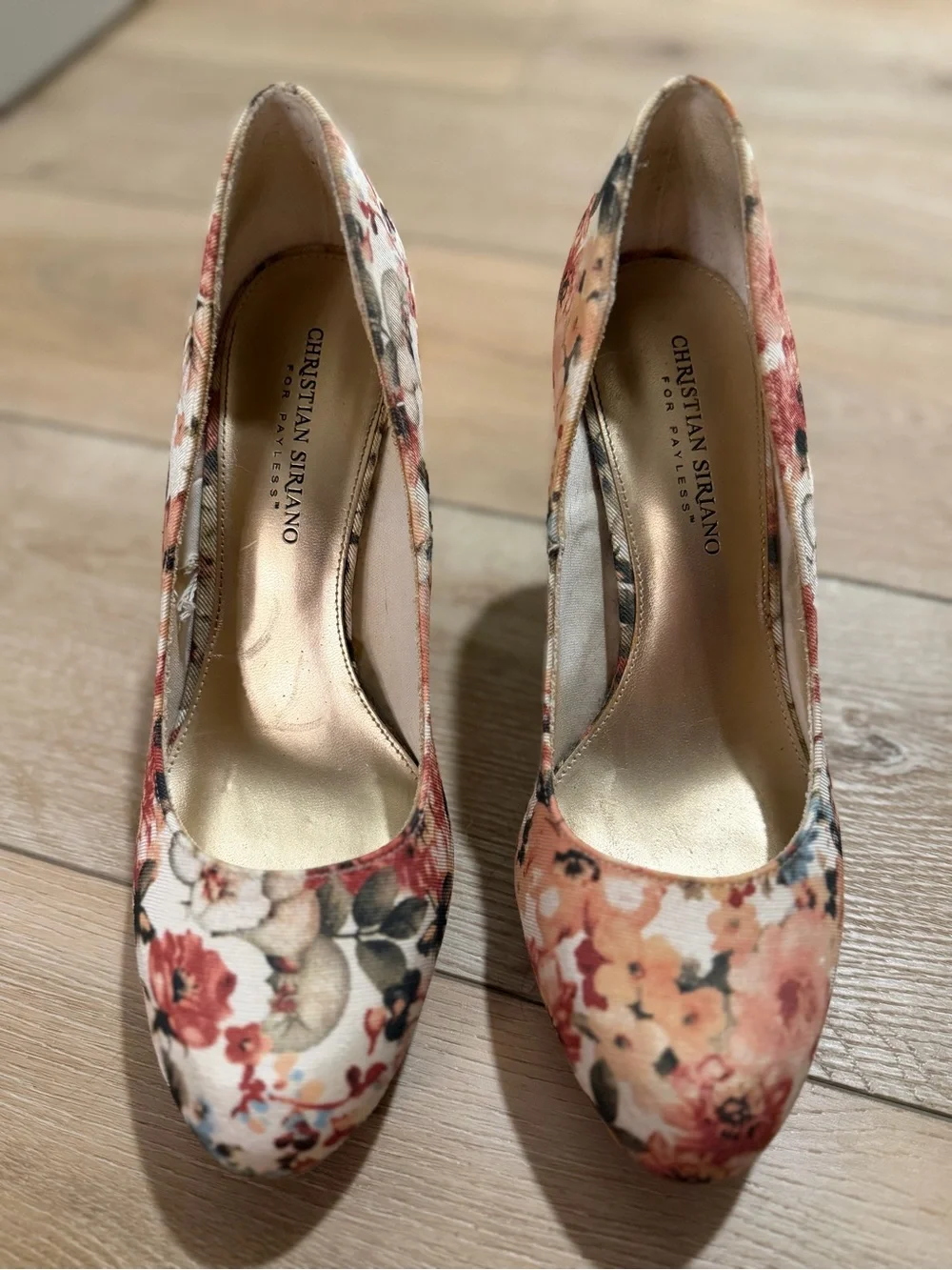 Christian Siriano Floral Pumps - Peach, Cream & Coral Accents